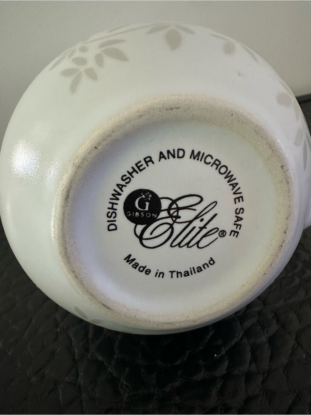 Elite Leaf-Pattern Creamer and Sugar Set Pre-Owned - Picture 6 of 15